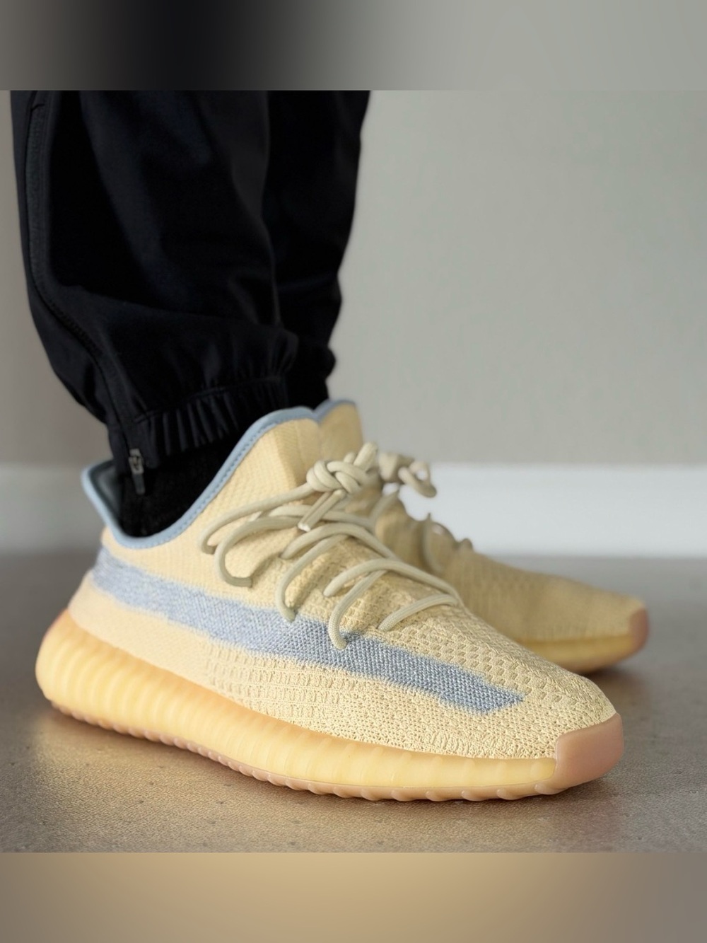 adidas Yeezy Boost 350 V2 'Linen' (2020) - Size 5.5M / 6.5W (FY5158)